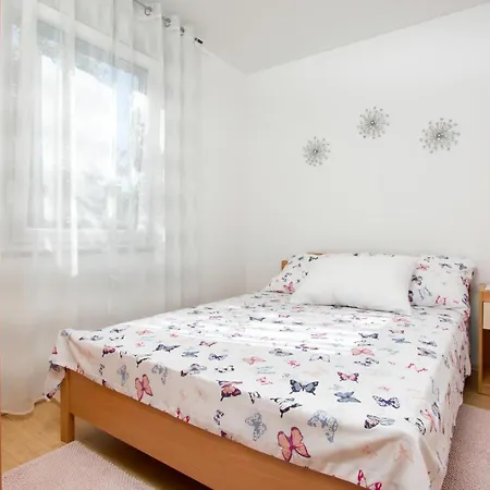 Pet Friendly In With Kitchen 度假居
